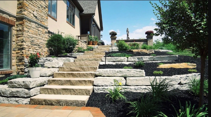 Landscaping and mulching service