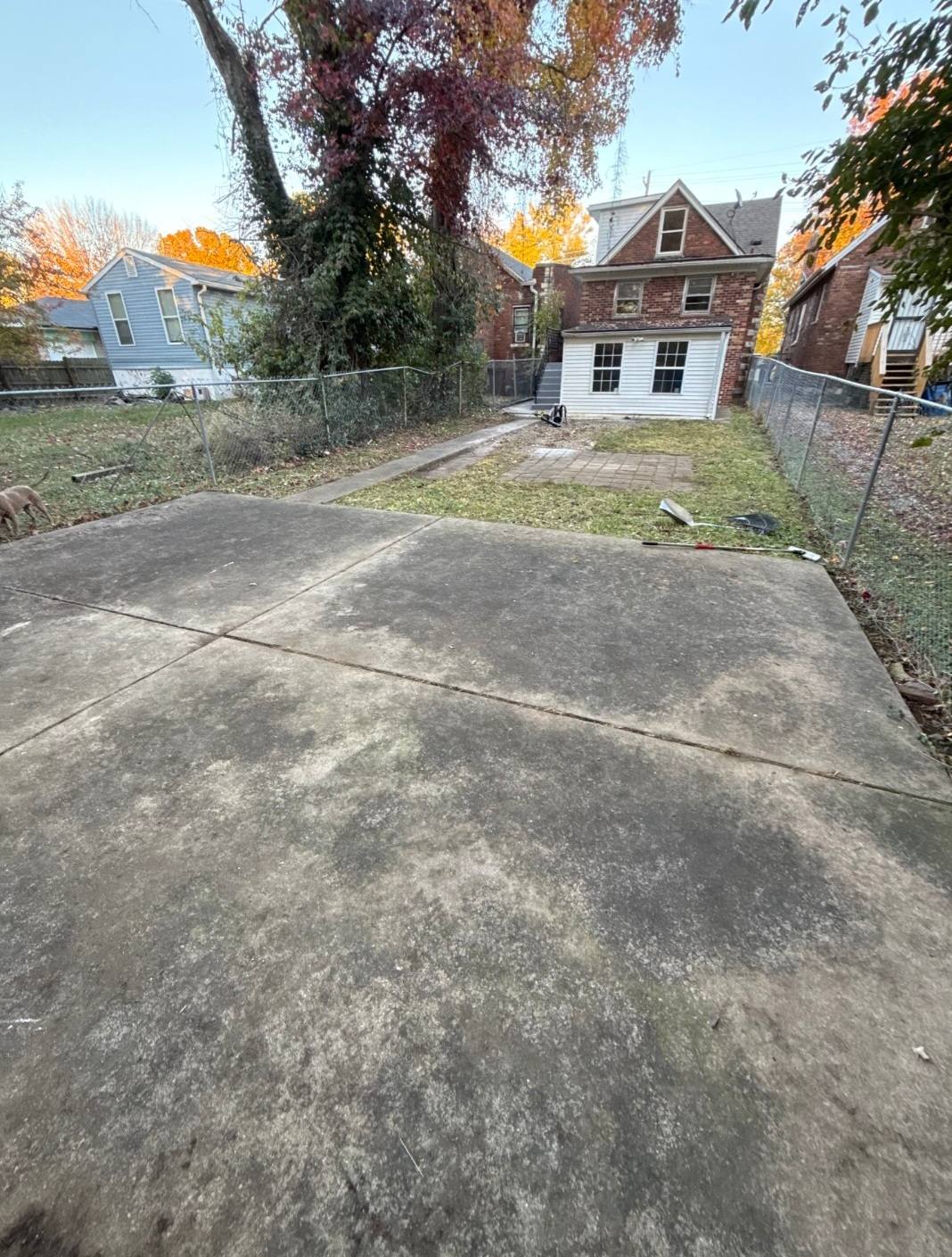 Pressure washing service